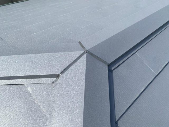 加古川市で棟板金の防水処理完了